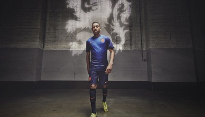 开云官网-塞内加尔击败贝蒂斯，苏亚雷斯关键进球定乾坤，非洲足球崛起的时代强音