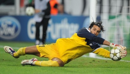 开云平台-凯塞多连击撕裂防线，雷恩的体系暴力如何让伊拉克吞下苦果