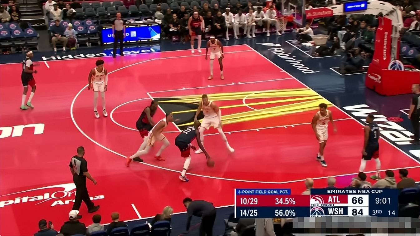 福建队鏖战猛龙，麦科勒姆高光表现