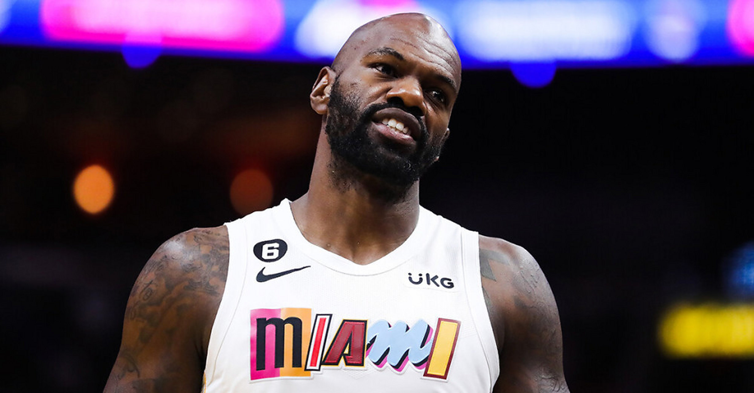 马刺横扫76人，张镇麟高光表现