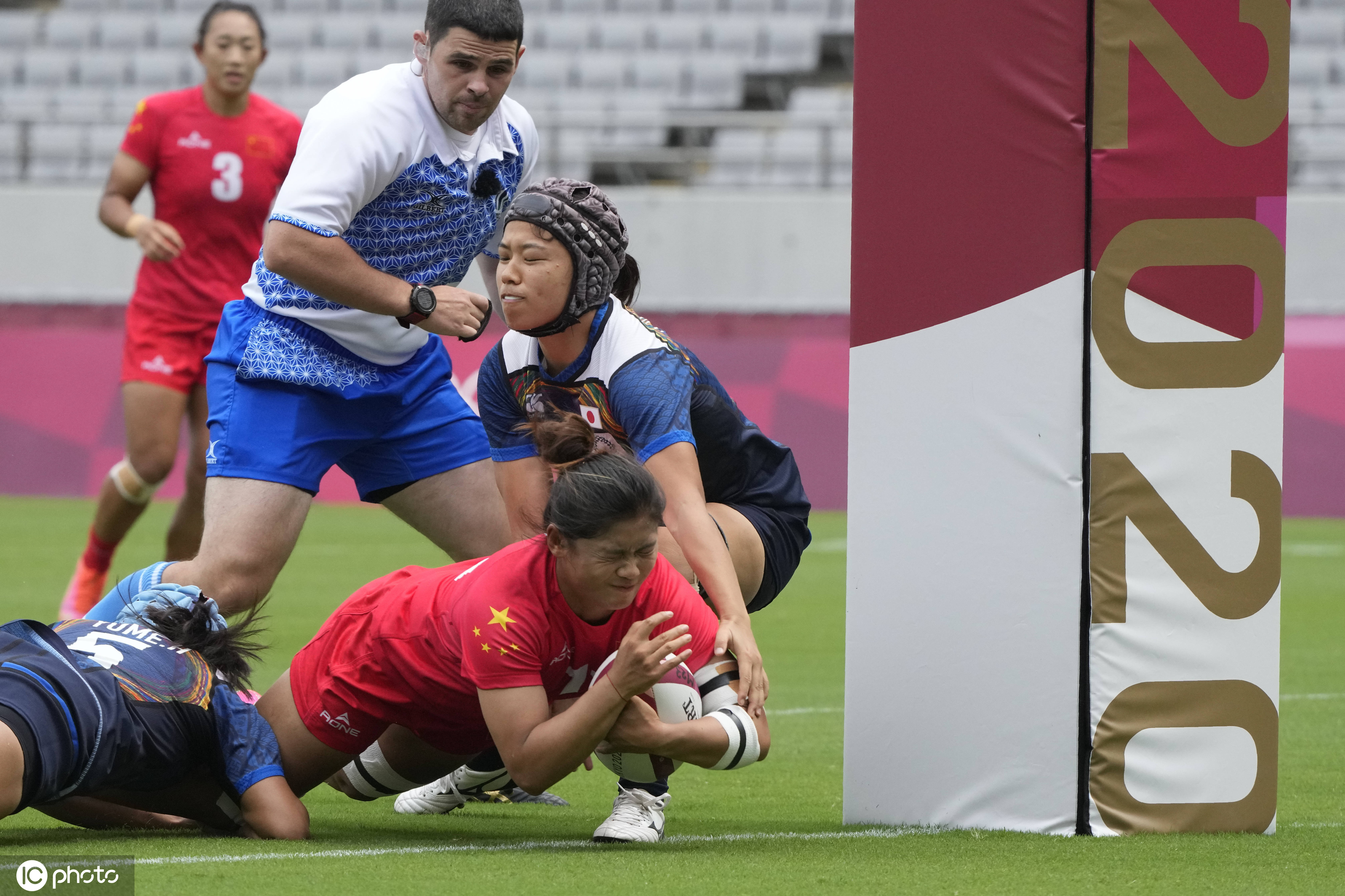 日本队完胜中国队，李梓嘉惊艳四座