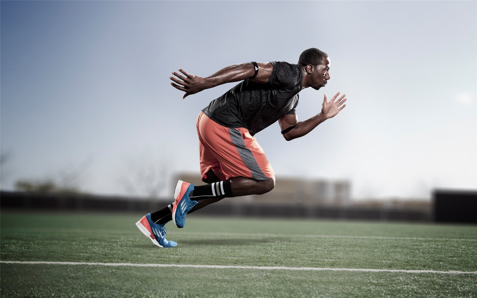 2026世界杯焦点战，三狮军团战术碾压，喀麦隆雄狮困于钢铁牢笼